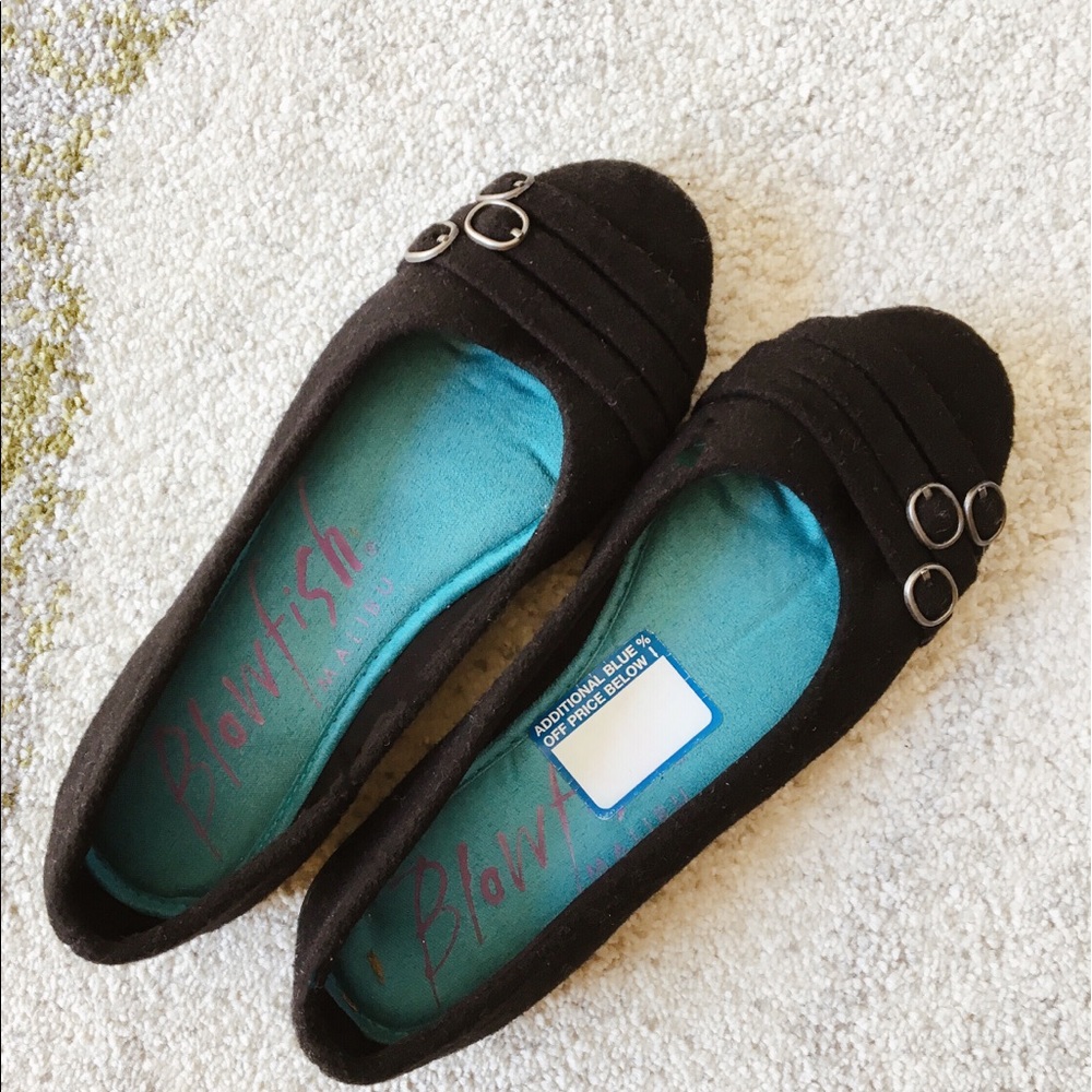 NWOT Blowfish Black women's flats memory foam